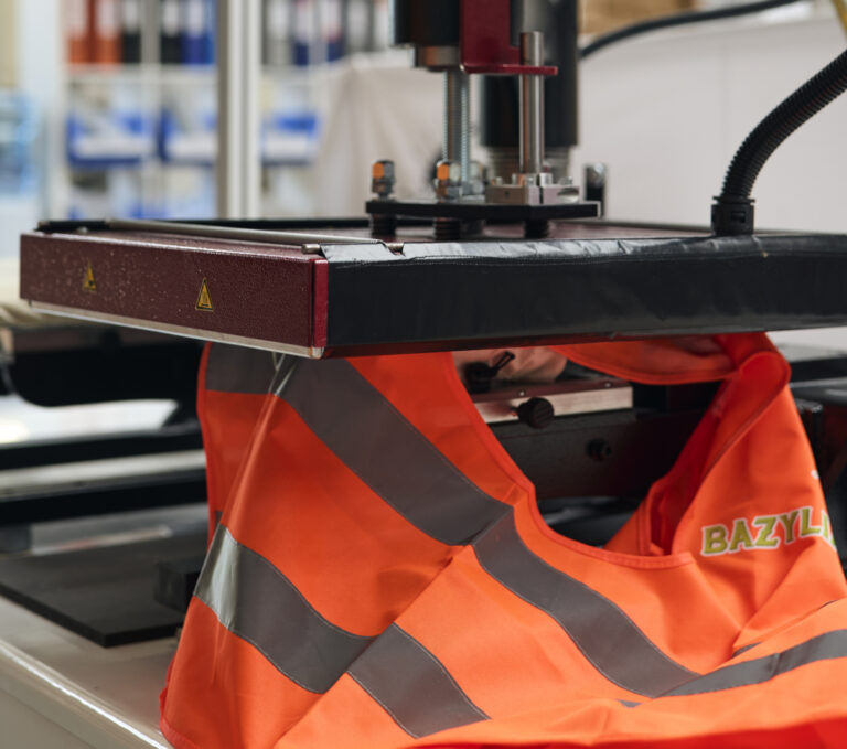 Transferanwendung auf Arbeitskleidung