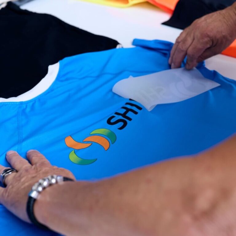 Sport Flex Transfer auf Teamwear und elastischen Textilien